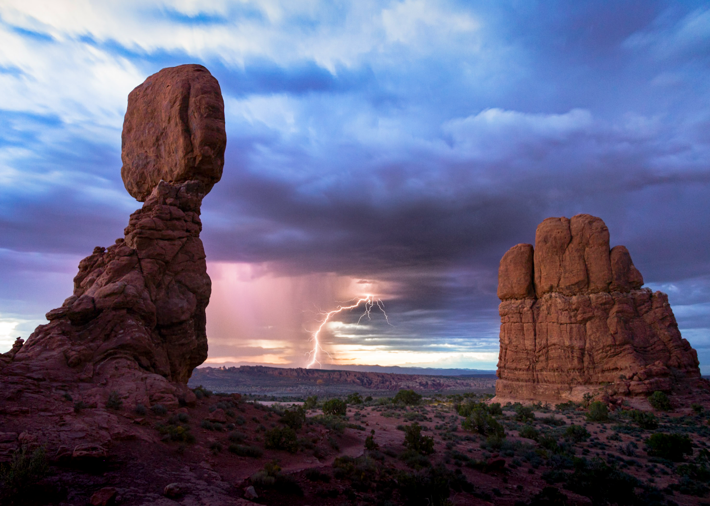 Balance Rock Twilight Storm ANP