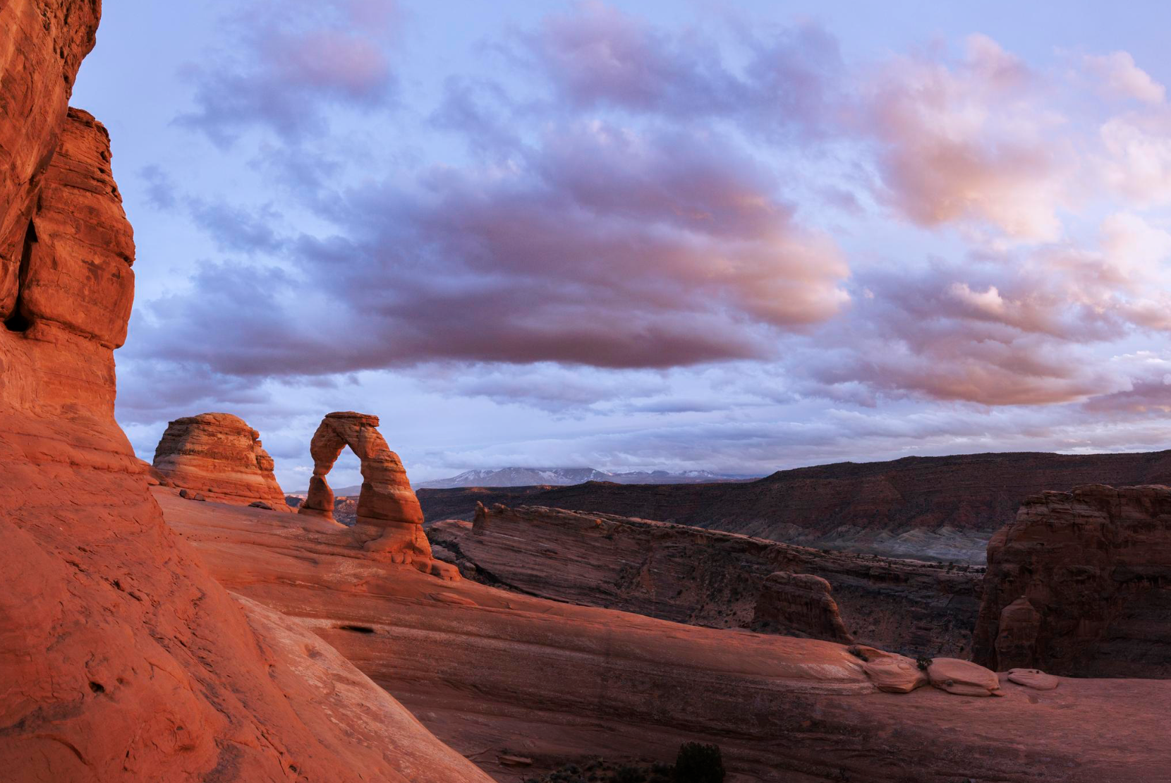 Pink Delicate Arch  – Arches National Park