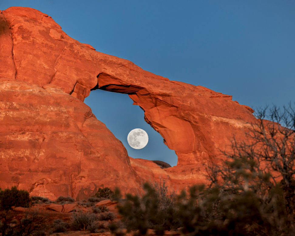 The eye of Skyline Arch –  Mouse Pad - Arches National Park